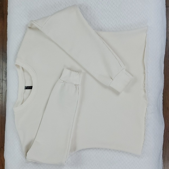 SAVVI Malia Small Cream Ivory Racerback Cut Out Detail Raw Hem Sweatshirt Small - Picture 4 of 17